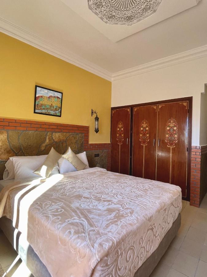 Hotel Bougafer Тингир Экстерьер фото