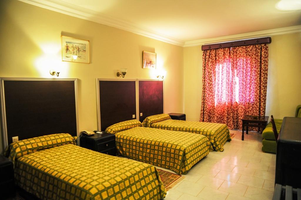 Hotel Bougafer Тингир Экстерьер фото