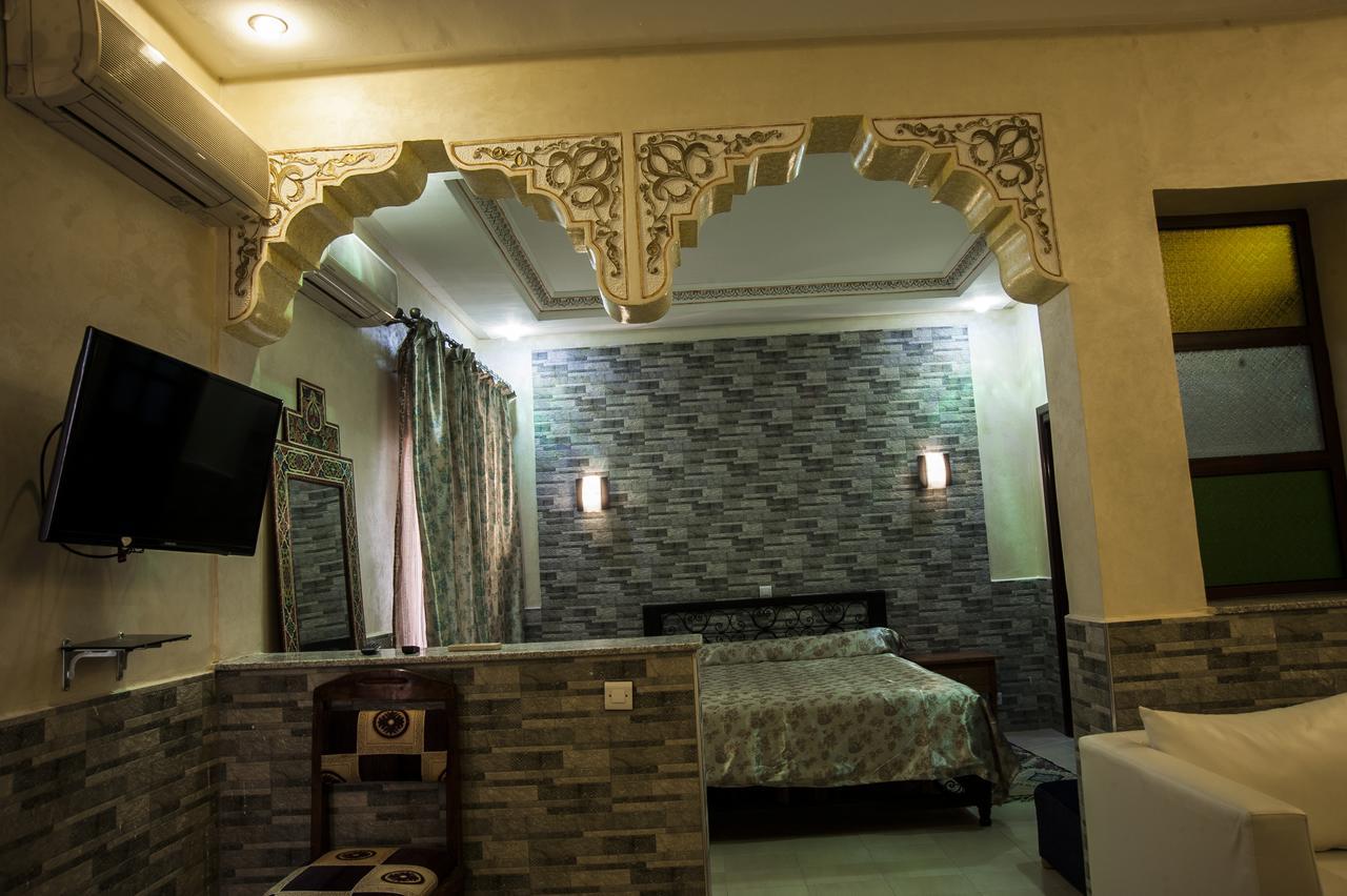 Hotel Bougafer Тингир Экстерьер фото