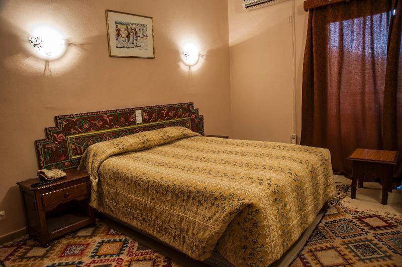 Hotel Bougafer Тингир Экстерьер фото